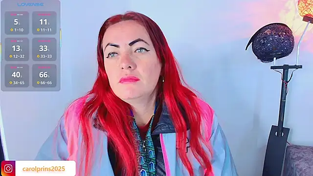 carolinhe  online show from 11/12/25, 11:54