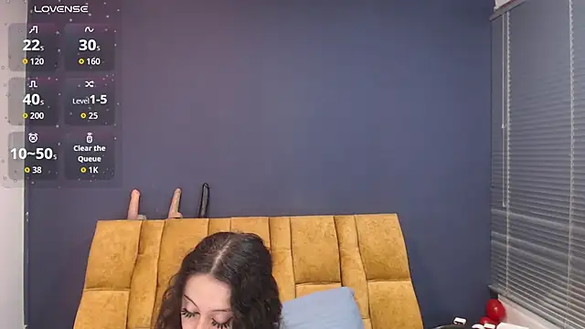 KendraaSimons online show from 02/04/26, 08:03