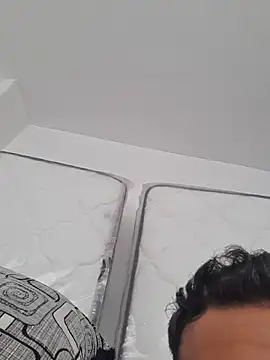 777emre online show from 10/27/25, 10:52