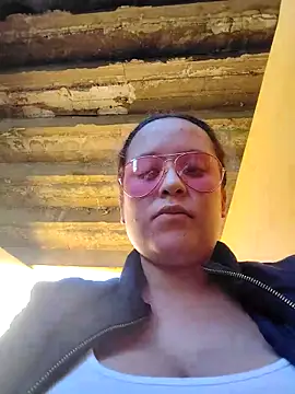 Snapshot of You-sexy-starr chatting on 09/23/25, 08:56 You-sexy-starr online show from 09/23/25, 08:56