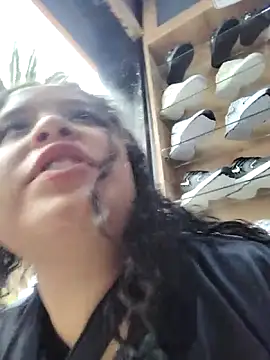 Snapshot of You-sexy-starr chatting on 09/27/25, 08:36 You-sexy-starr online show from 09/27/25, 08:36