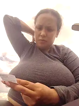 Snapshot of You-sexy-starr chatting on 10/11/25, 04:27 You-sexy-starr online show from 10/11/25, 04:27