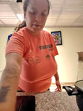 Snapshot of You-sexy-starr chatting on 10/25/25, 03:51 You-sexy-starr online show from 10/25/25, 03:51