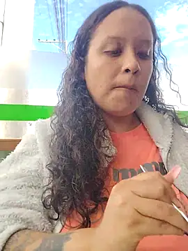 Snapshot of You-sexy-starr chatting on 11/25/25, 05:35 You-sexy-starr online show from 11/25/25, 05:35