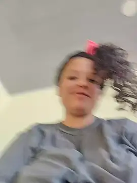 Snapshot of You-sexy-starr chatting on 12/14/25, 03:06 You-sexy-starr online show from 12/14/25, 03:06