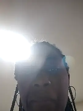 MONIQUE-LAMOUR online show from 05/08/26, 10:37