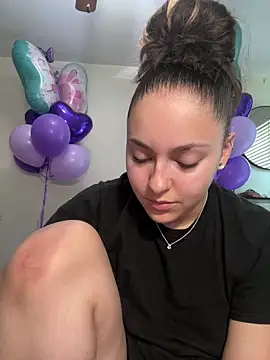 babykalirose online show from 04/23/26, 06:32