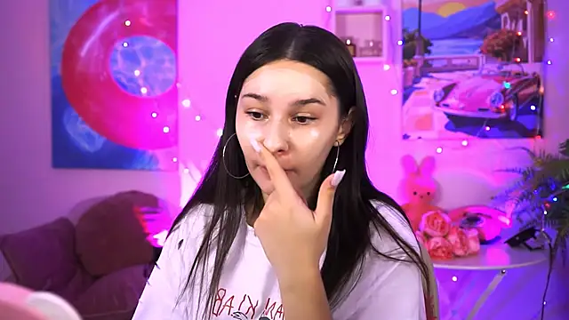 Snapshot of KimClarks_ chatting on 09/15/25, 12:27 KimClarks online show from 09/15/25, 12:27