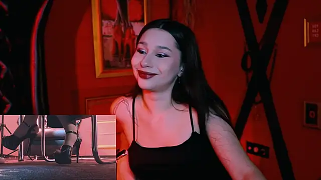 Snapshot of KimClarks_ chatting on 09/24/25, 12:30 KimClarks online show from 09/24/25, 12:30