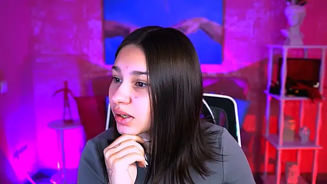 Snapshot of KimClarks_ chatting on 10/13/25, 08:25 KimClarks online show from 10/13/25, 08:25