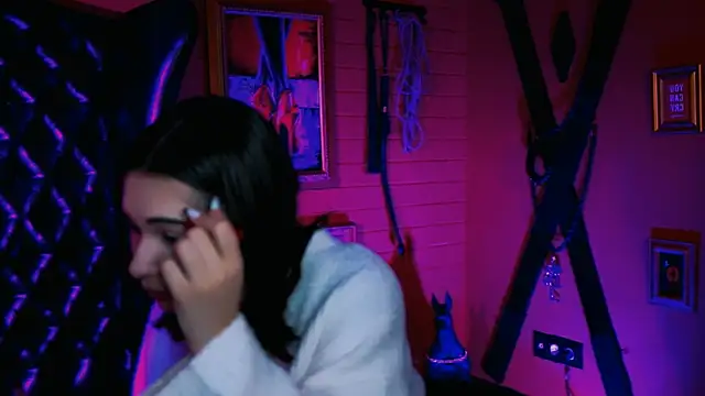 Snapshot of KimClarks_ chatting on 10/15/25, 10:15 KimClarks online show from 10/15/25, 10:15