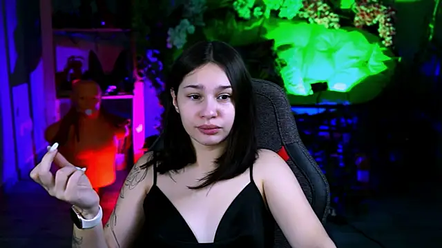 Snapshot of KimClarks_ chatting on 10/28/25, 12:52 KimClarks online show from 10/28/25, 12:52