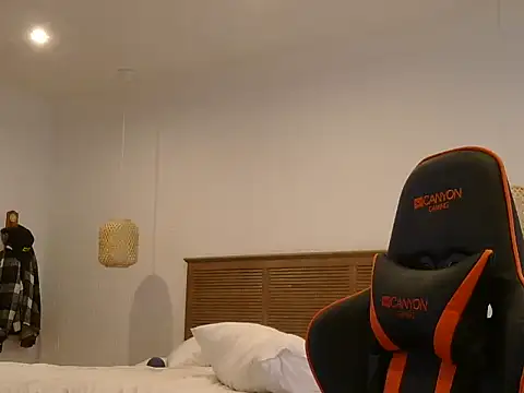 TroyDieselXXX online show from 02/25/26, 08:46