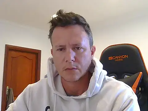 TroyDieselXXX online show from 04/19/26, 05:29