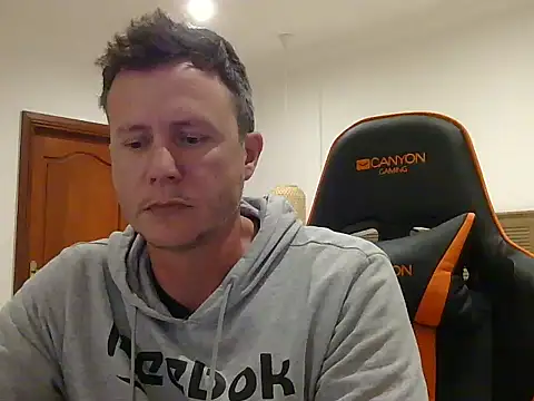 TroyDieselXXX online show from 04/19/26, 05:34