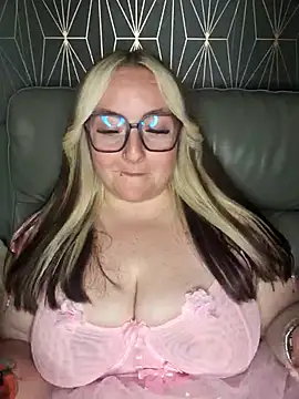 BBW Diamond xox online show from 09/14/25, 08:30