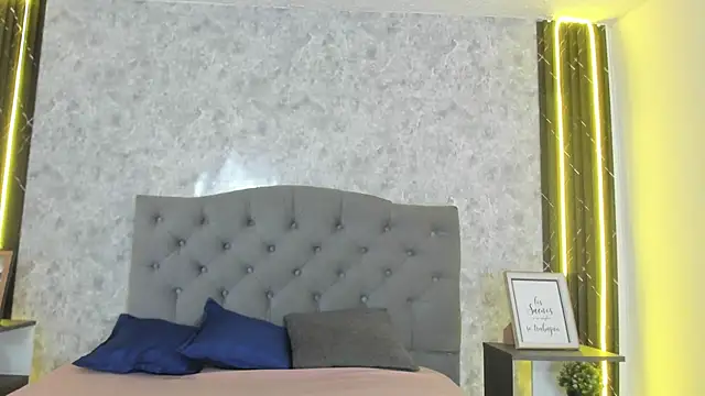 GiannaSlimJB online show from 02/06/26, 07:06