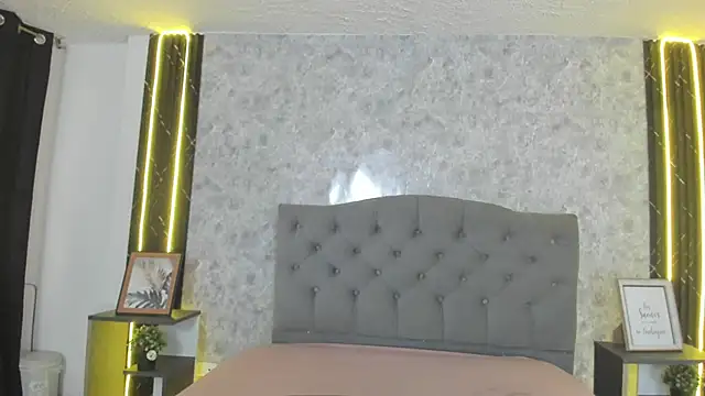 GiannaSlimJB online show from 02/07/26, 07:39