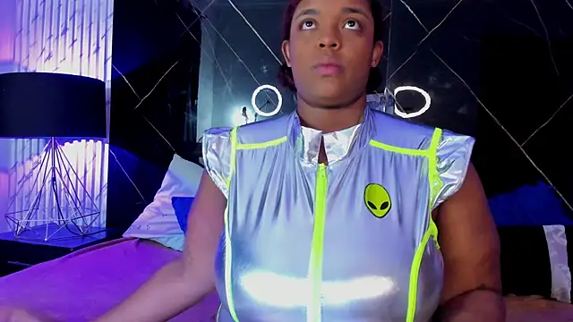 Snapshot of Alaia_Gutierrez chatting on 10/10/25, 08:41 Alaia Gutierrez online show from 10/10/25, 08:41