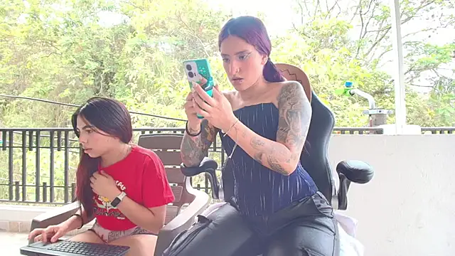 Snapshot of Scaarlettfox chatting on 10/29/25, 08:10 Scaarlettfox online show from 10/29/25, 08:10