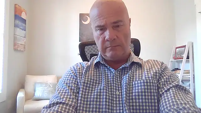 cyclone1212 online show from 11/17/25, 08:58