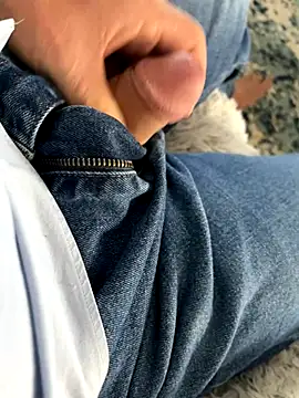 cyclone1212 online show from 11/27/25, 05:04