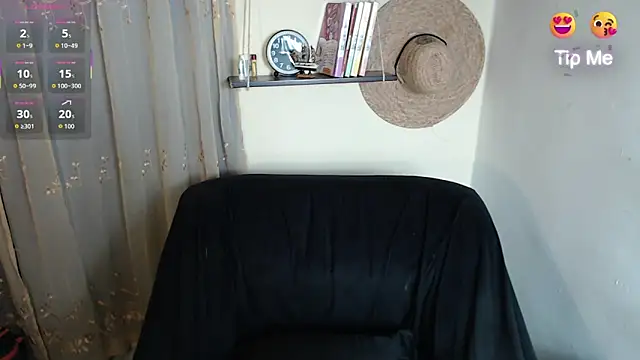 Snapshot of Tim_mz01 chatting on 09/08/25, 10:09 Tim mz01 online show from 09/08/25, 10:09