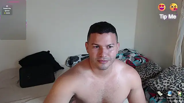 Snapshot of Tim_mz01 chatting on 11/05/25, 08:09 Tim mz01 online show from 11/05/25, 08:09