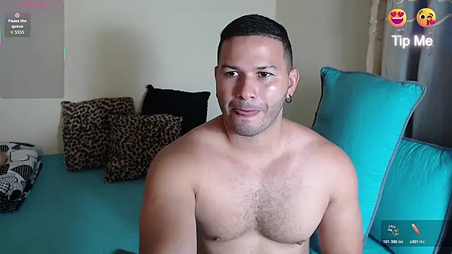 Snapshot of Tim_mz01 chatting on 11/25/25, 08:20 Tim mz01 online show from 11/25/25, 08:20