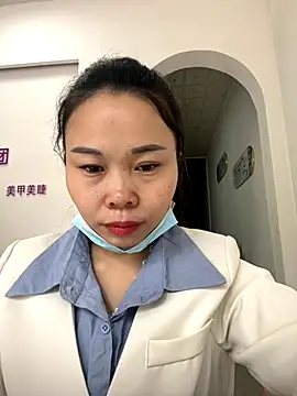 Snapshot of xlj4523 chatting on 10/27/25, 04:49 xlj4523 online show from 10/27/25, 04:49