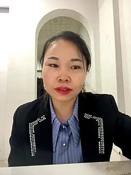 Snapshot of xlj4523 chatting on 10/28/25, 09:02 xlj4523 online show from 10/28/25, 09:02