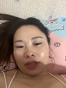 xlj4523 online show from 11/10/25, 03:22