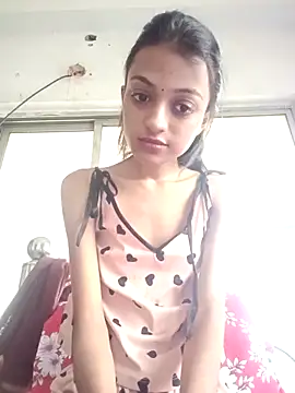 Snapshot of Your-Kitkat chatting on 09/13/25, 06:24 Your-Kitkat online show from 09/13/25, 06:24