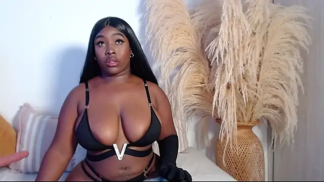 XYOMARAWILD online show from 10/13/25, 08:53