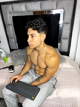 MR MUSCLE online show from 10/31/25, 11:44