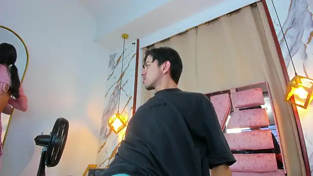 Snapshot of kameron_and_Nick chatting on 10/11/25, 07:56 kameron and Nick online show from 10/11/25, 07:56