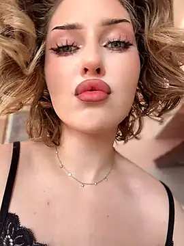 KellyKeler online show from 04/23/26, 11:09