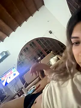 Kardashian12 online show from 11/02/25, 12:57