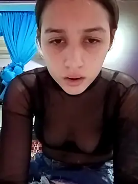 Snapshot of Arii_collins1 chatting on 09/26/25, 10:36 Arii collins1 online show from 09/26/25, 10:36