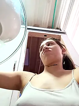 Snapshot of Arii_collins1 chatting on 10/25/25, 06:35 Arii collins1 online show from 10/25/25, 06:35