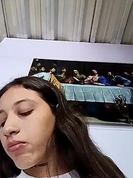 Snapshot of Arii_collins1 chatting on 11/06/25, 06:20 Arii collins1 online show from 11/06/25, 06:20