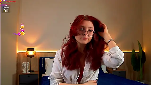 Snapshot of Nora__Ray chatting on 02/06/26, 07:28 Nora Ray online show from 02/06/26, 07:28