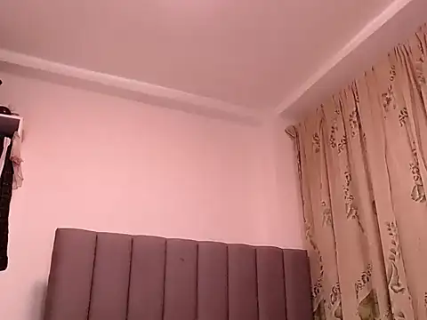 saara johnson496 online show from 03/29/26, 02:33