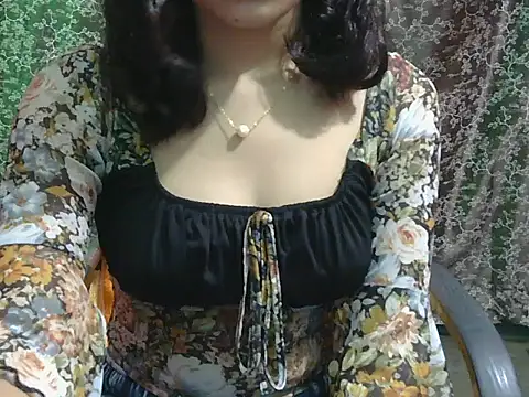 Snapshot of lovely_soniya chatting on 05/09/26, 04:17 lovely soniya online show from 05/09/26, 04:17