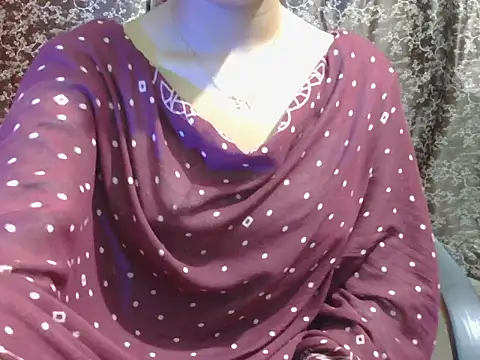 Snapshot of lovely_soniya chatting on 05/20/26, 05:57 lovely soniya online show from 05/20/26, 05:57