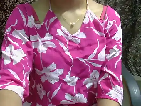 Snapshot of lovely_soniya chatting on 06/05/26, 07:47 lovely soniya online show from 06/05/26, 07:47