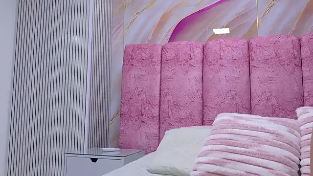 emmacurvy online show from 03/18/26, 03:09