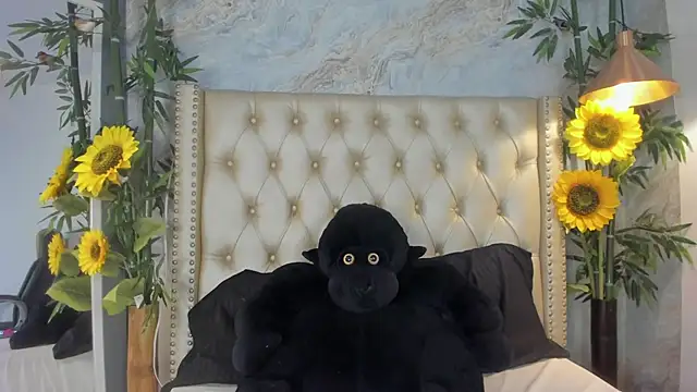 LittleeJaz online show from 11/30/25, 02:04