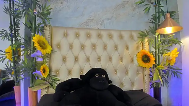 LittleeJaz online show from 02/06/26, 04:06