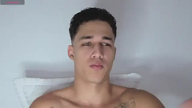 orionblaze69  online show from 10/04/25, 03:26